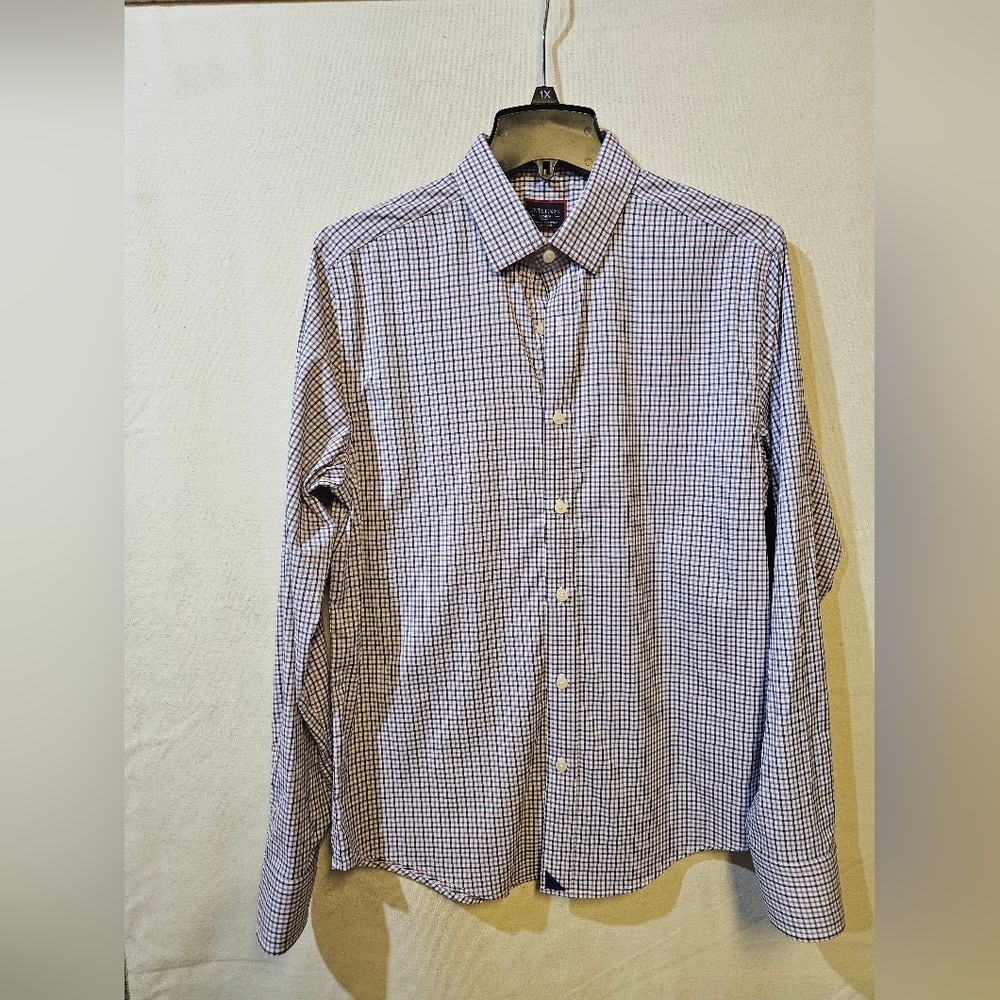 Men's Untucked Checkered Shirt